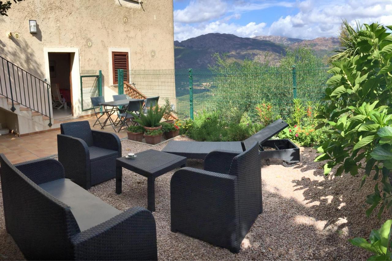 Casa Nepita Sur Vue Grandiose Lägenhet Santa-Lucia-di-Tallano Exteriör bild